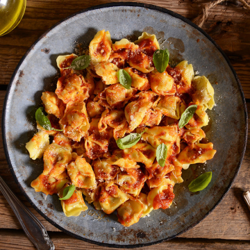 Les Raviolinis Chèvre et Pesto, Sauce Tomate et Basilic, le bocal de 350 g