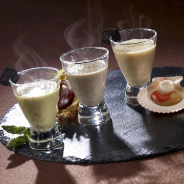 La Crème d'Asperges Vertes aux Truffes de la Saint Jean